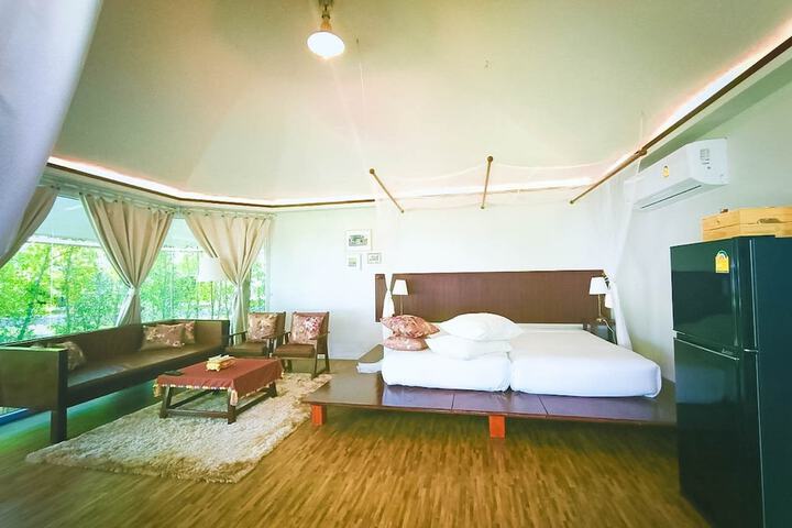 Room 49 of 53