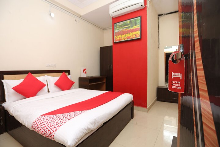 Room 14 of 20