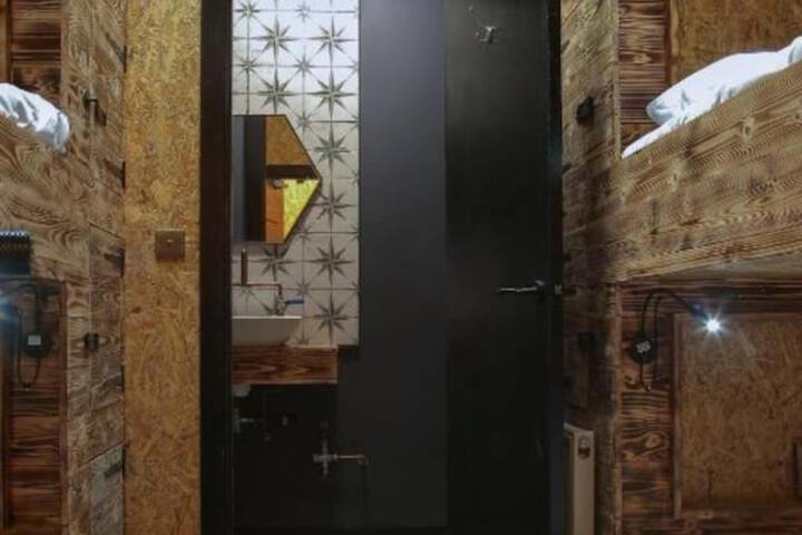 Room 14 of 25