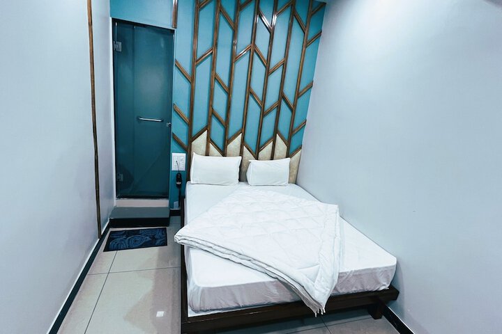 Room 22 of 35