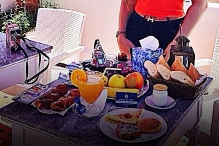 Breakfast/Coffee Service 23 of 30