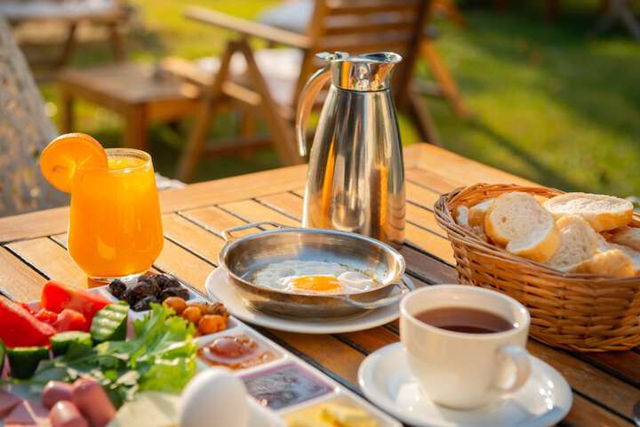 Breakfast/Coffee Service 38 of 54