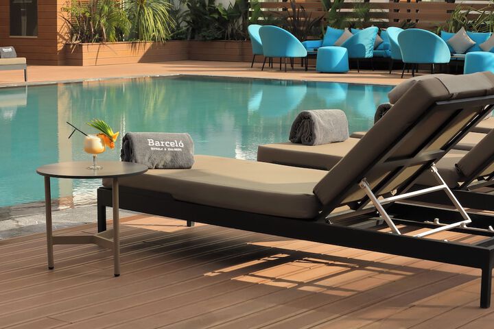 Pool Hotel
