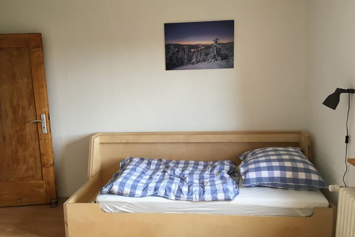 Room 12 of 48