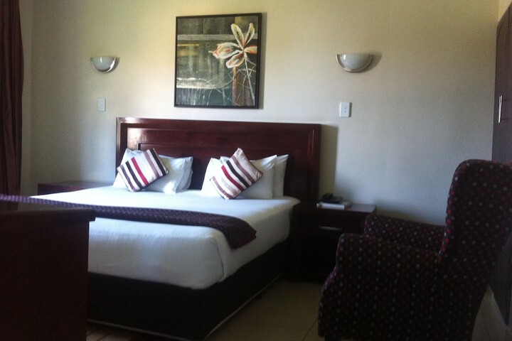 Room 4 of 30