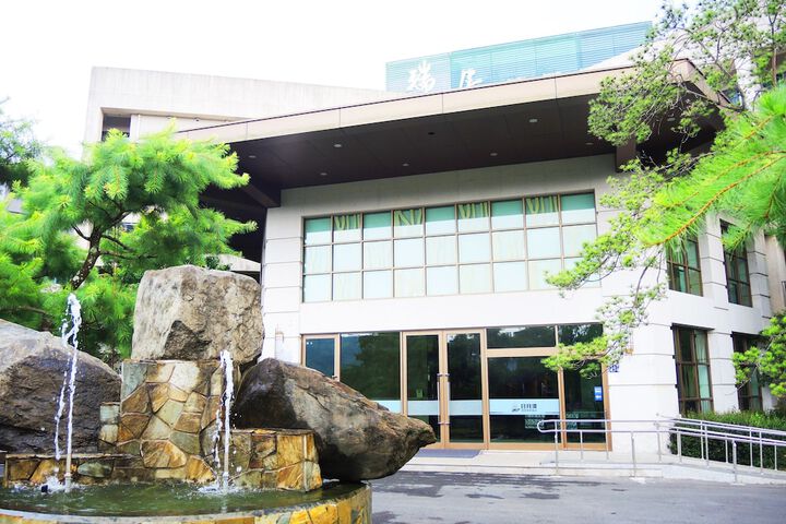 Hotel Exterior 69 of 74