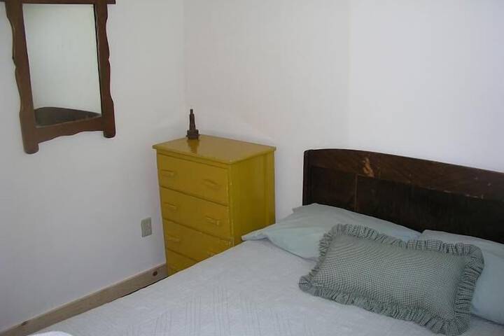 Room 35 of 218