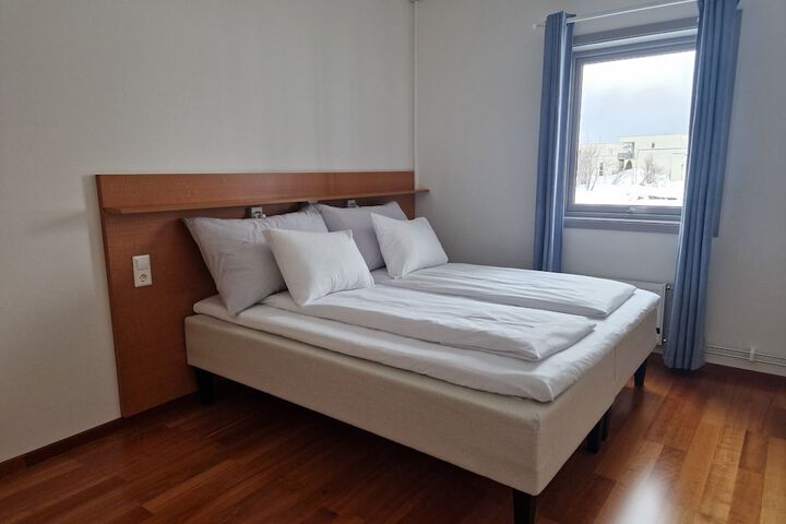 Room 11 of 40