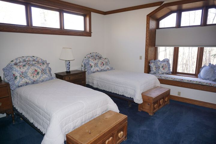 Room 4 of 19