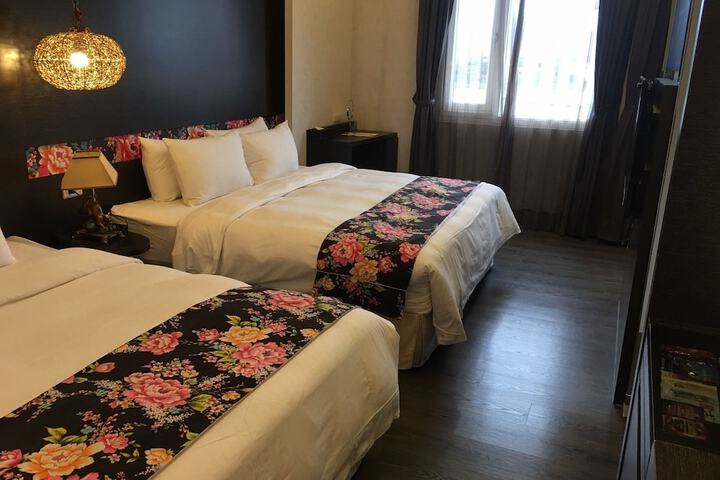 Room 25 of 54