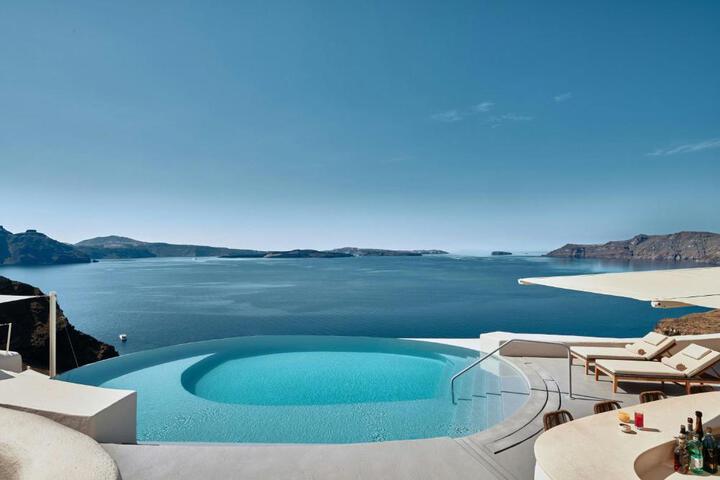 Mystique a Luxury Collection Hotel Santorini