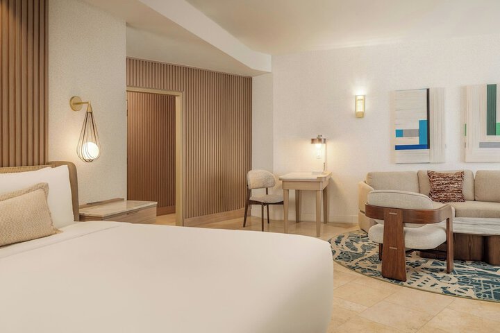 Room 43 of 155