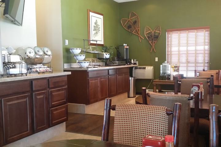 Breakfast/Coffee Service 50 of 60