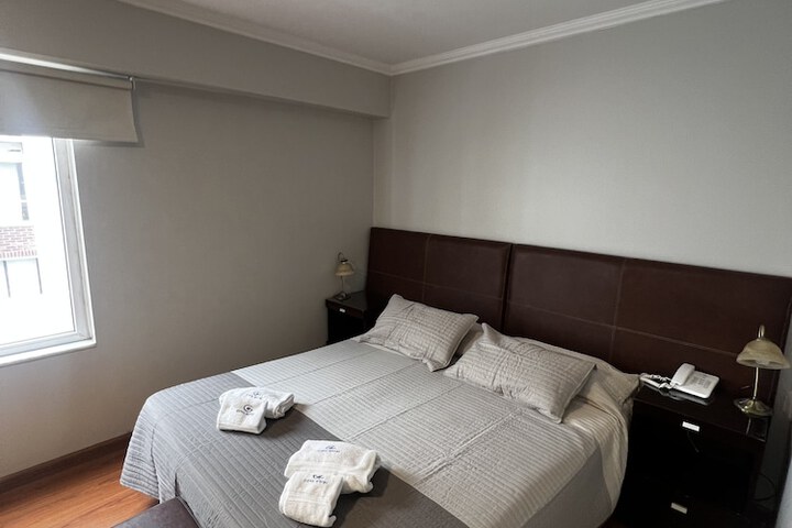 Room 9 of 34