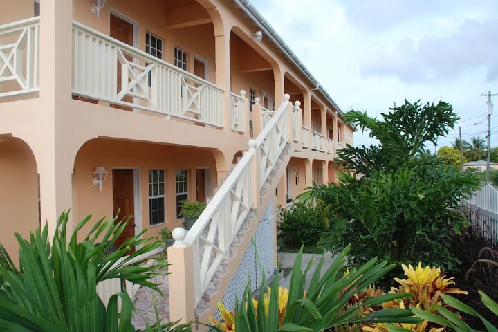 Hotel Exterior 147 of 147