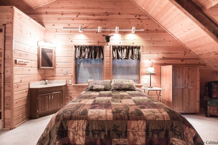 Room 5 of 6