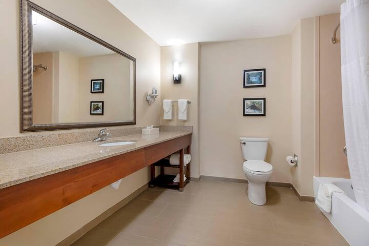 Room 15 of 42
