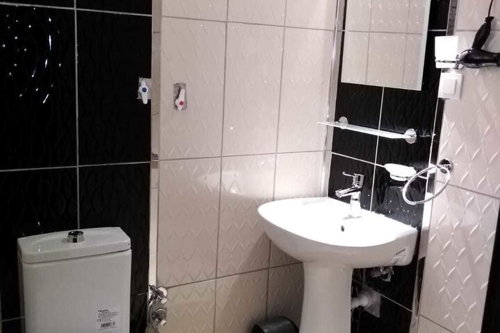 Room 6 of 57