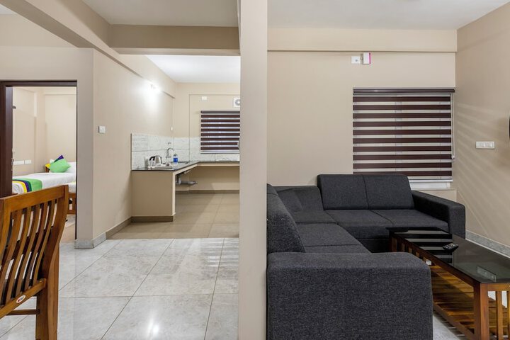 Room 15 of 34