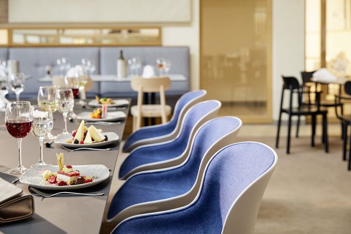 Dining 77 of 121