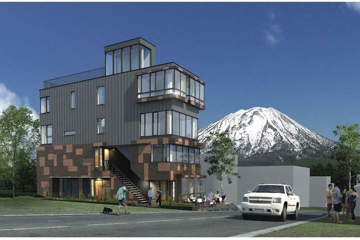 MATTHEW SUITES