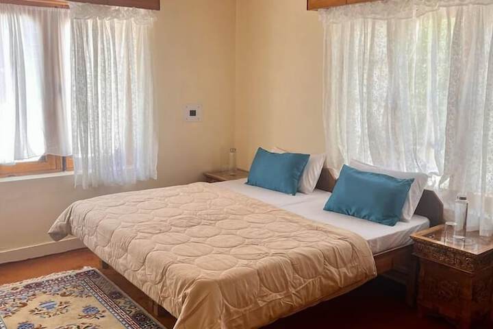 Room 10 of 43