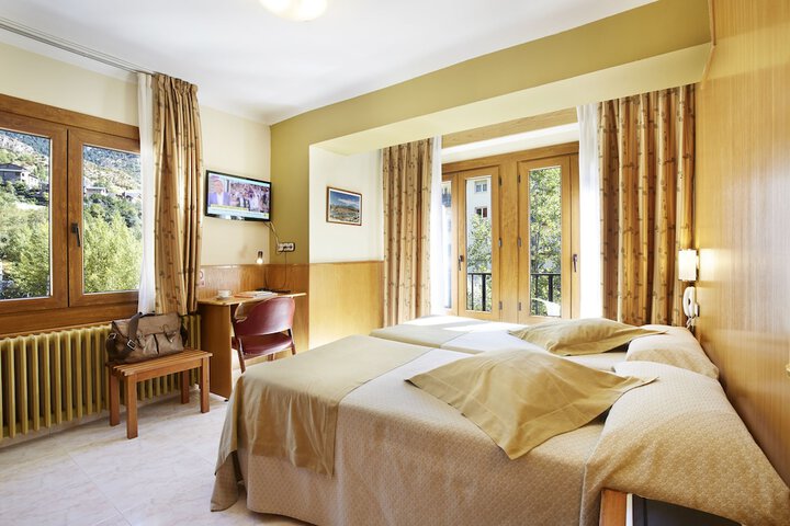 Room 8 of 45