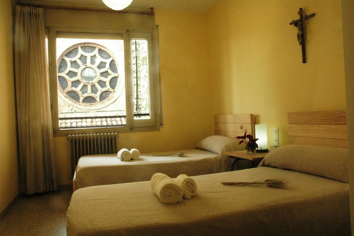 Room 4 of 11