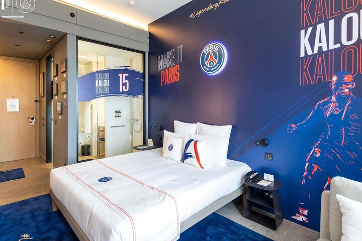 Room 17 of 119