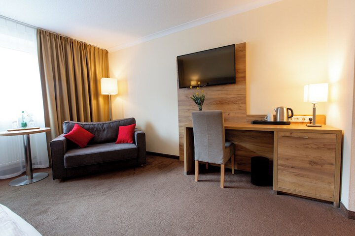 Room 18 of 85