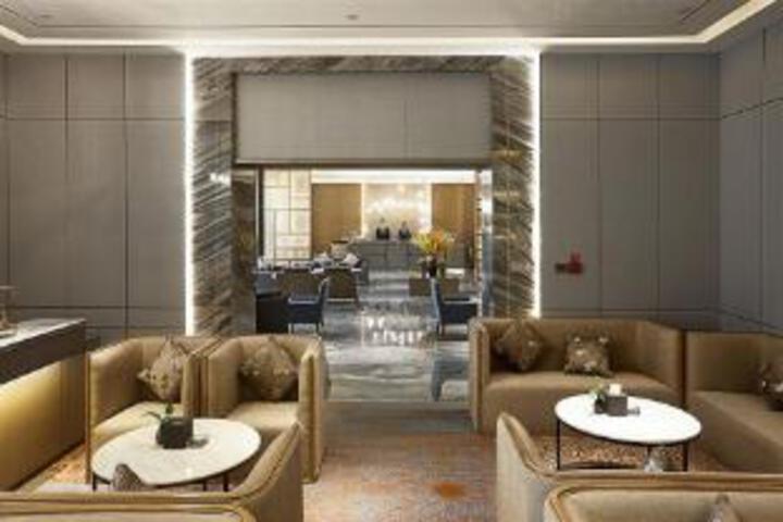 Liston International Hotel