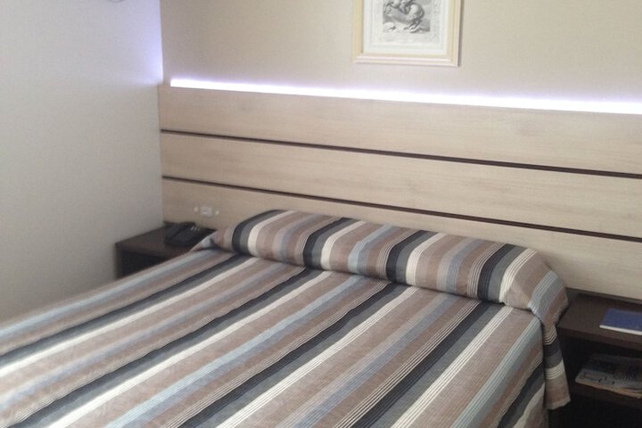 Room 9 of 44