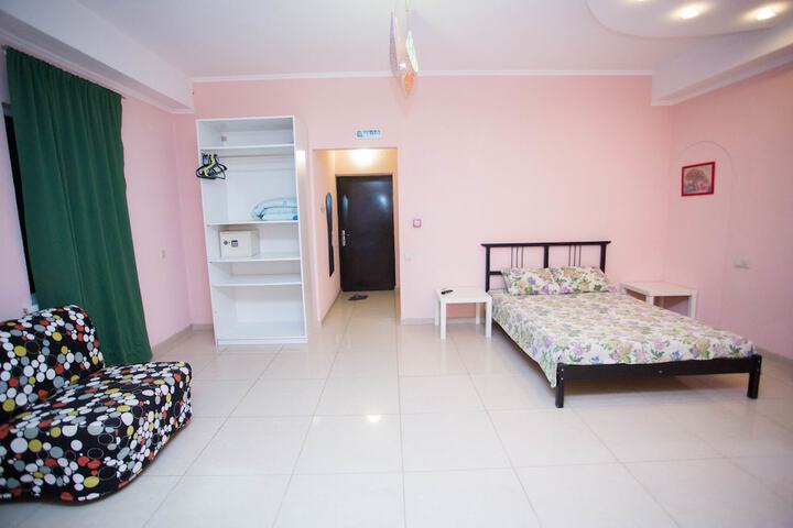 Room 13 of 47