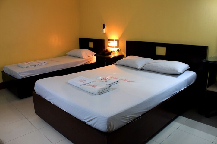 Room 8 of 30