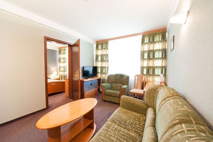 Room 5 of 43