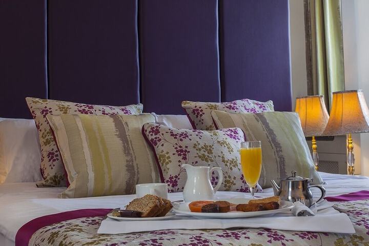 Breffni Arms Hotel