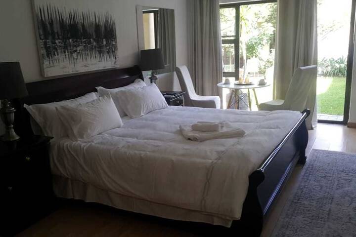 Room 34 of 60