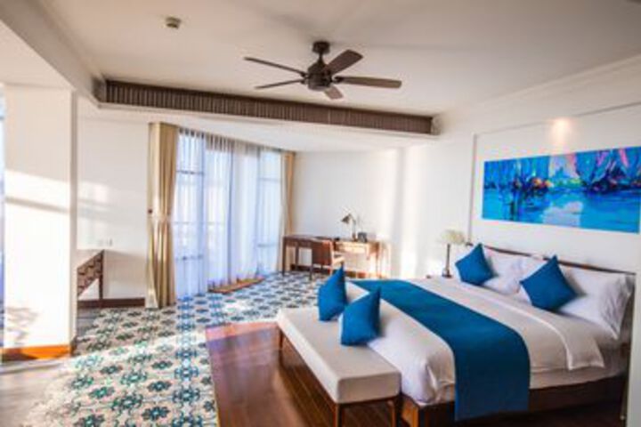Room 40 of 93