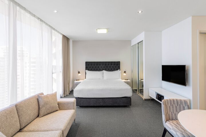 Room 7 of 35