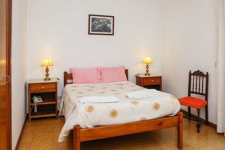 Room 3 of 12