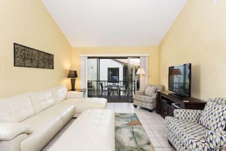 Siesta Dunes Beach 201 by RedAwning