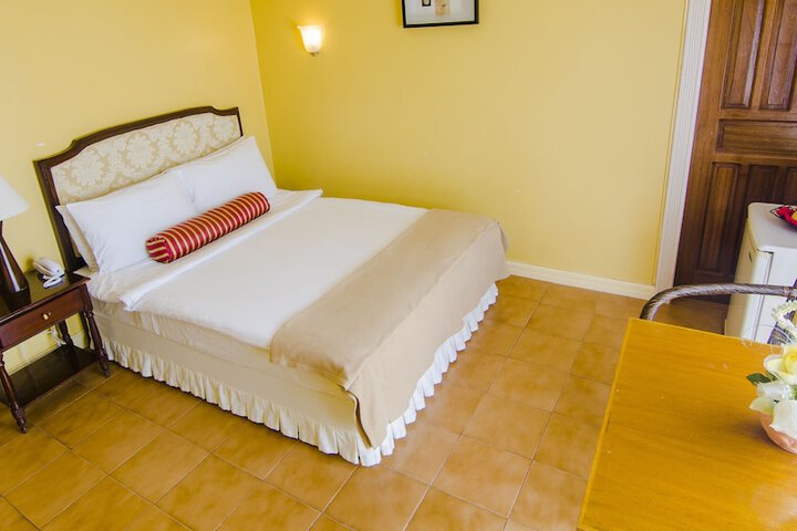 Room 8 of 57