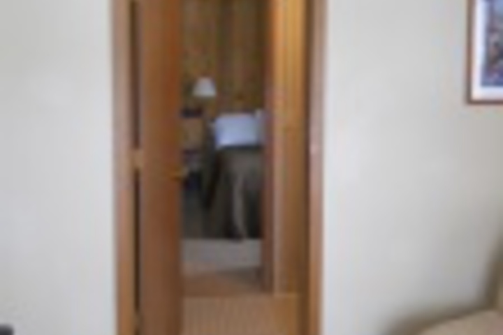Room 137 of 348