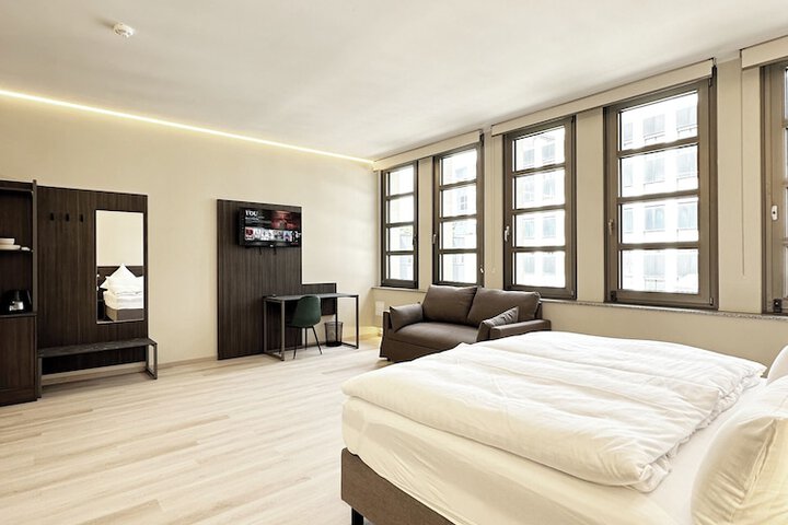 Room 40 of 75