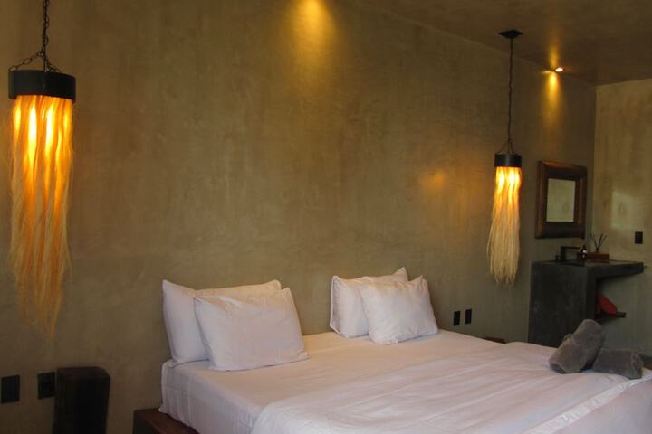 Room 8 of 60