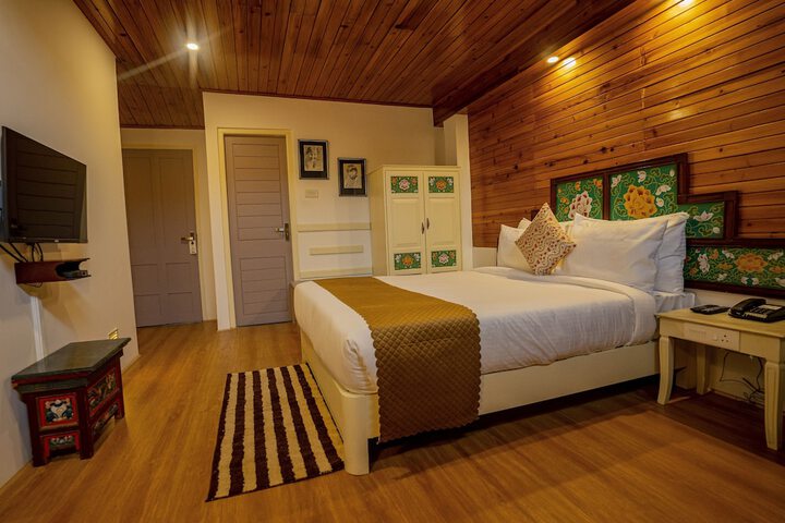 Room 10 of 43