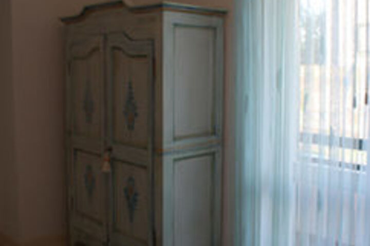 Room 5 of 31