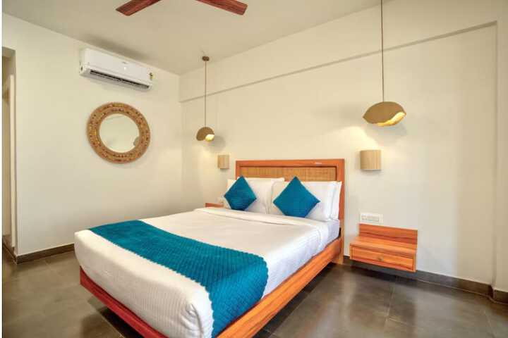 Room 4 of 22