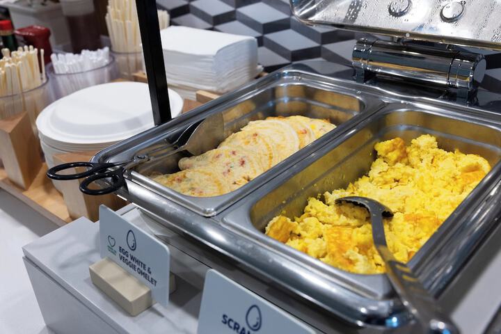 Breakfast/Coffee Service 90 of 123