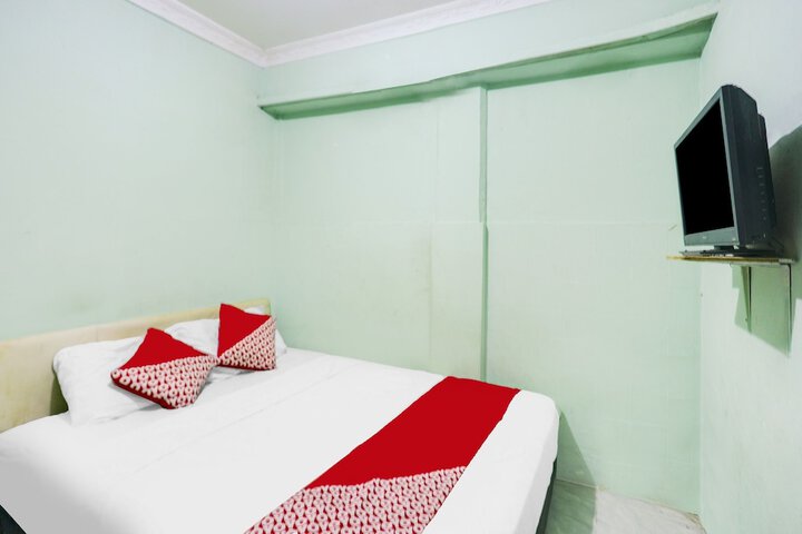 Room 6 of 24
